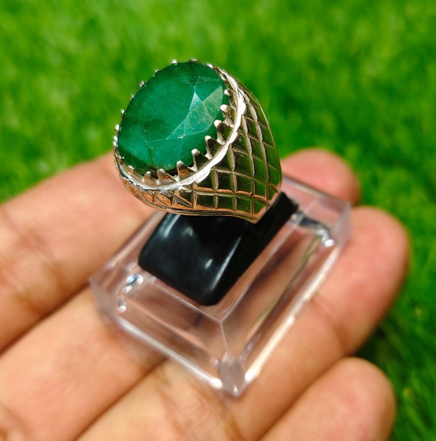 Premium Quality Zamurd Ring