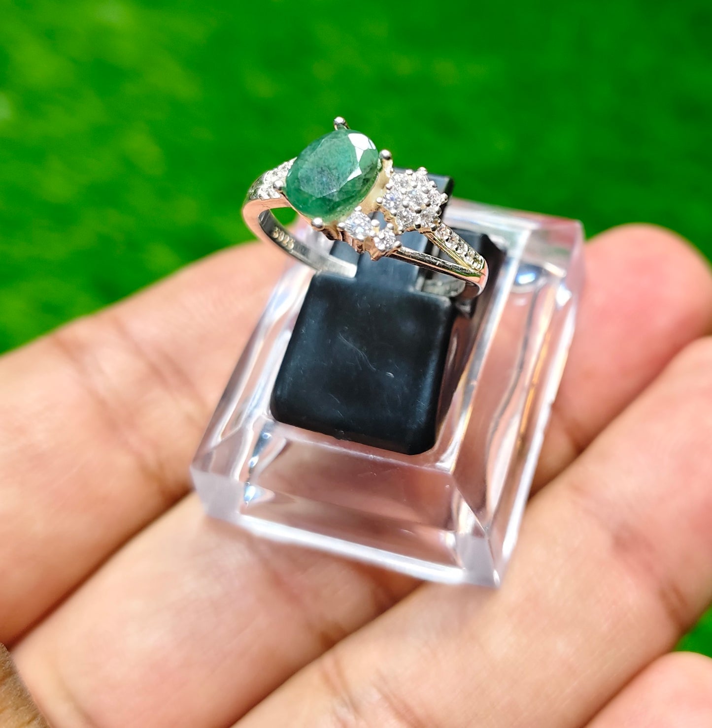 Zamurd Ring