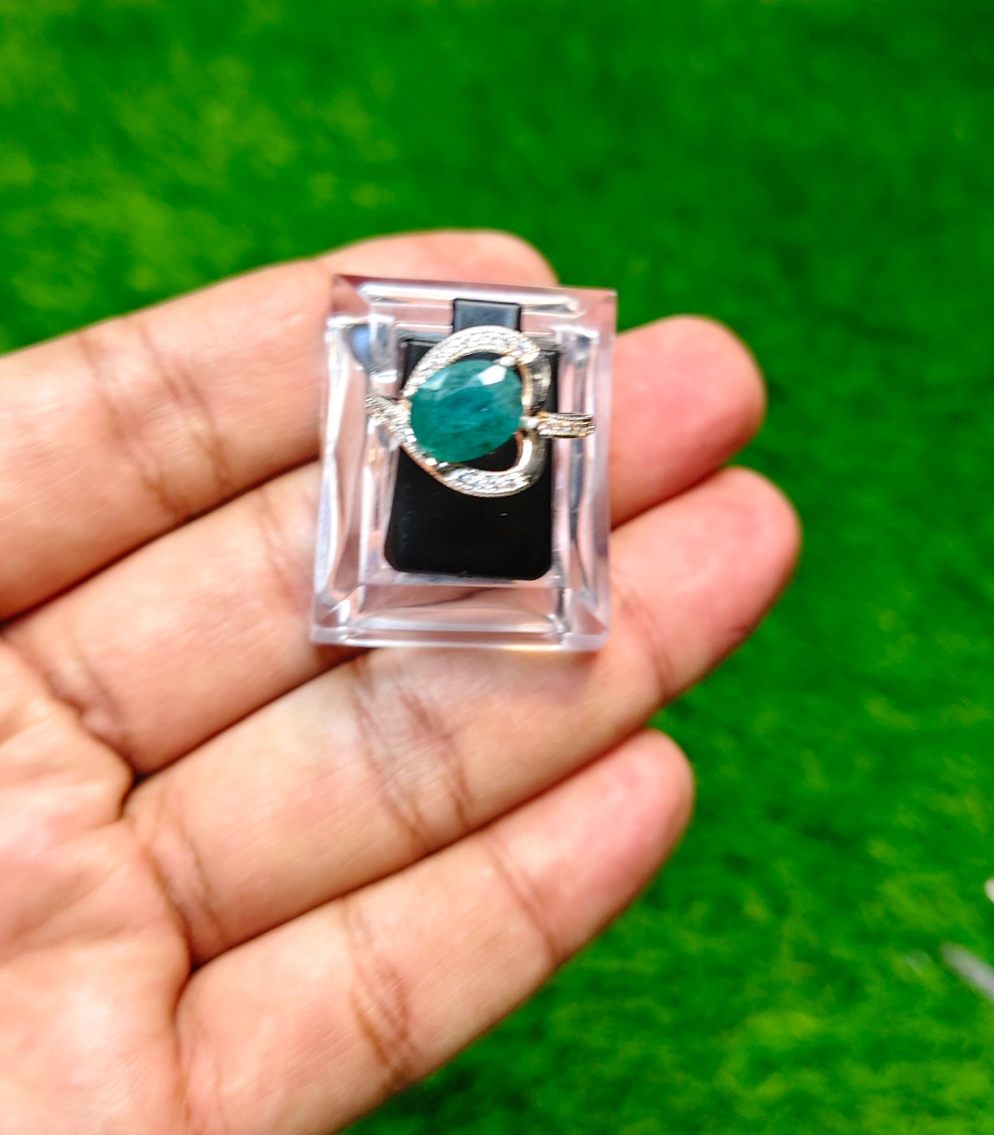 Zamurd Ring
