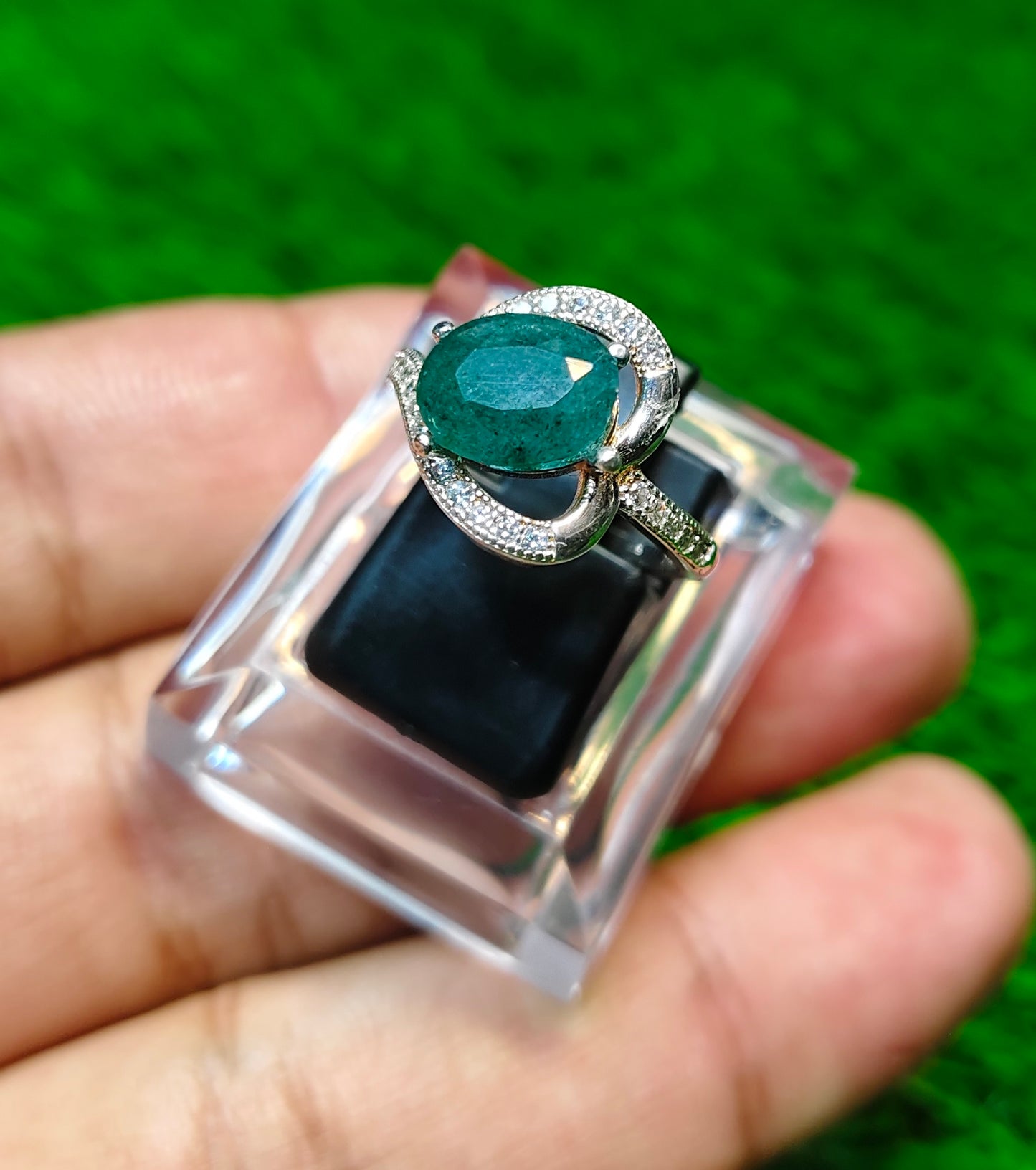 Zamurd Ring