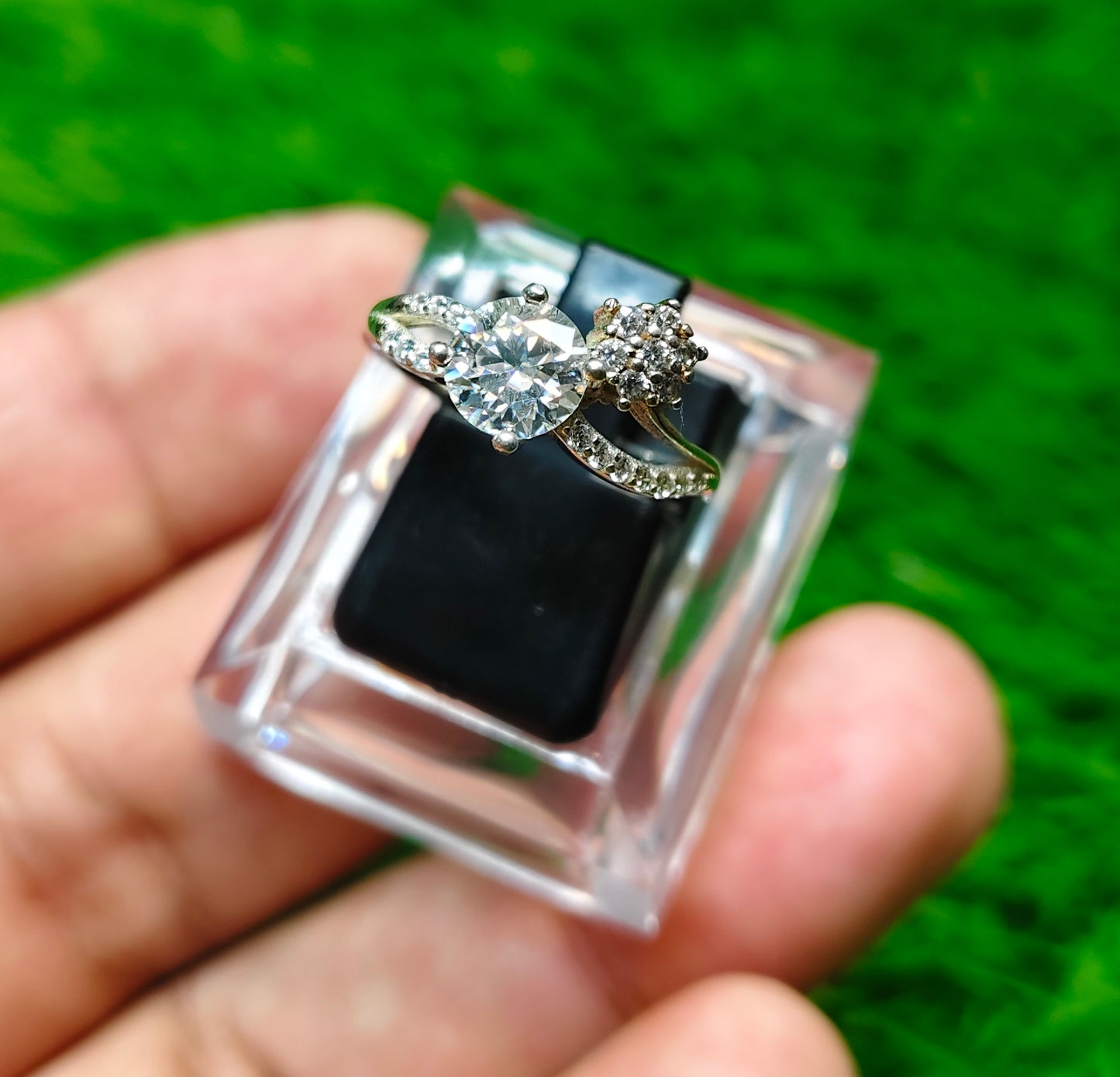 Moissanite Diamond Ring