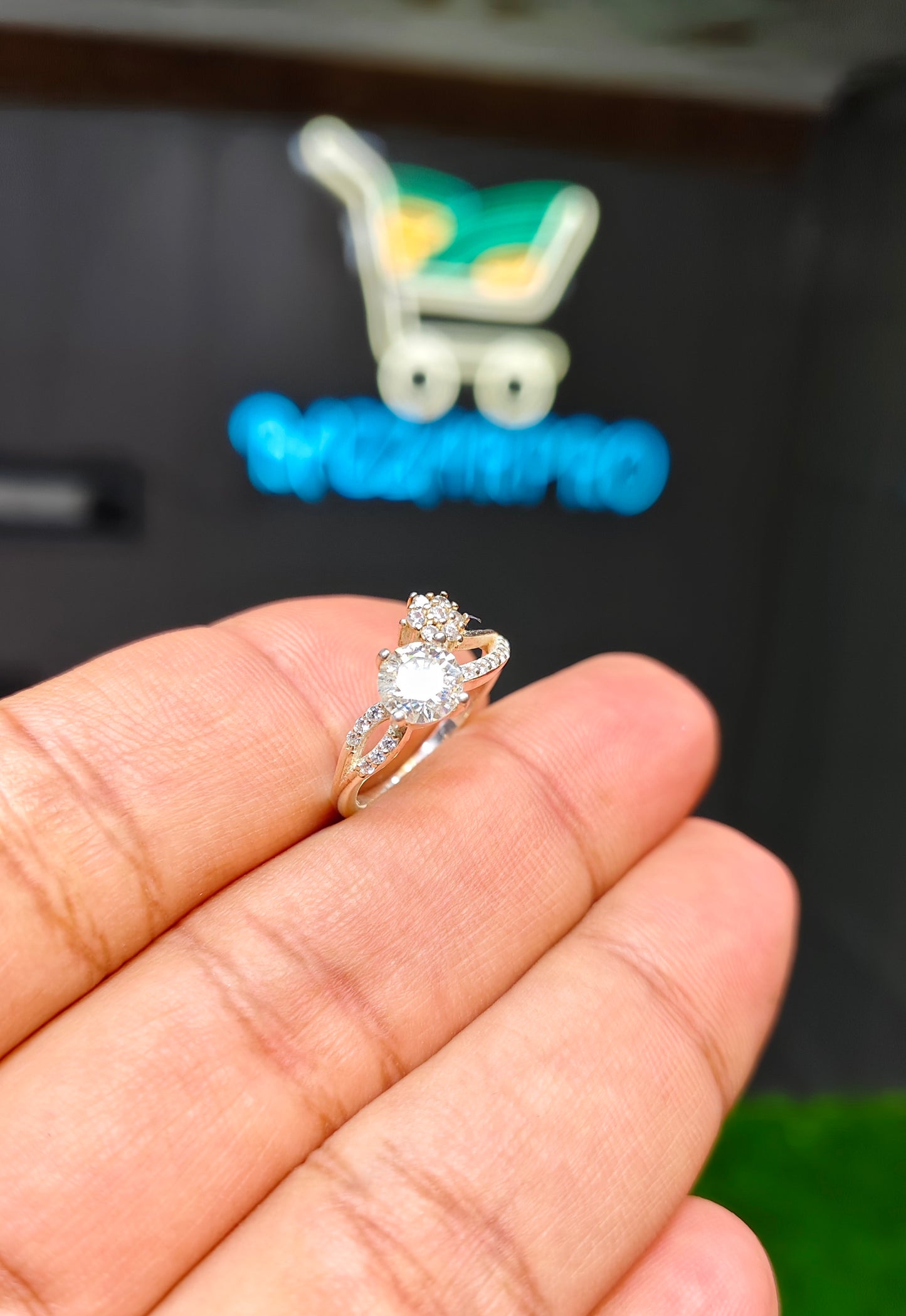 Moissanite Diamond Ring