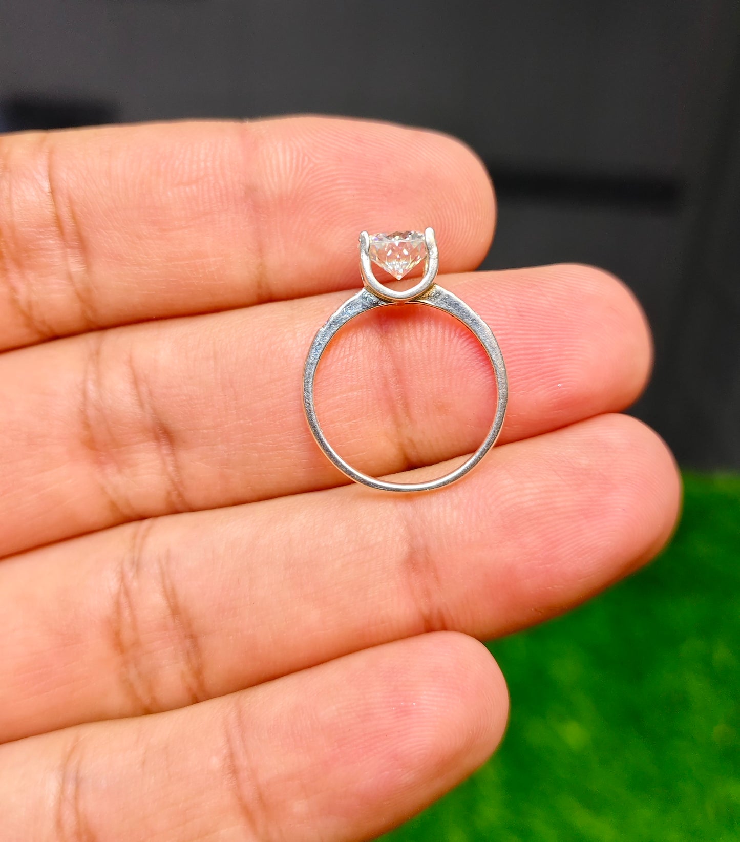Russia Cut Moissanite Diamond Ring
