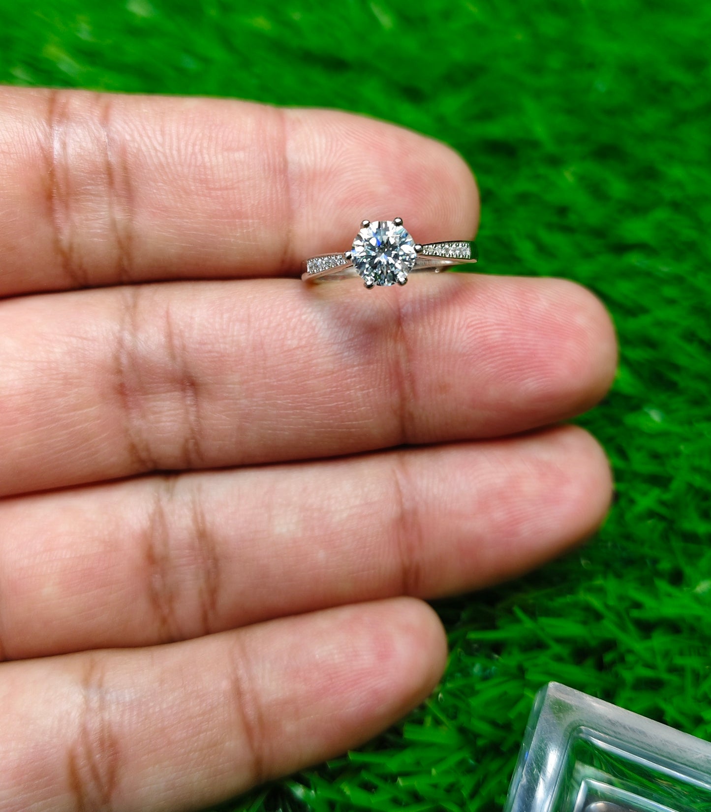 Moissanite Diamond Ring