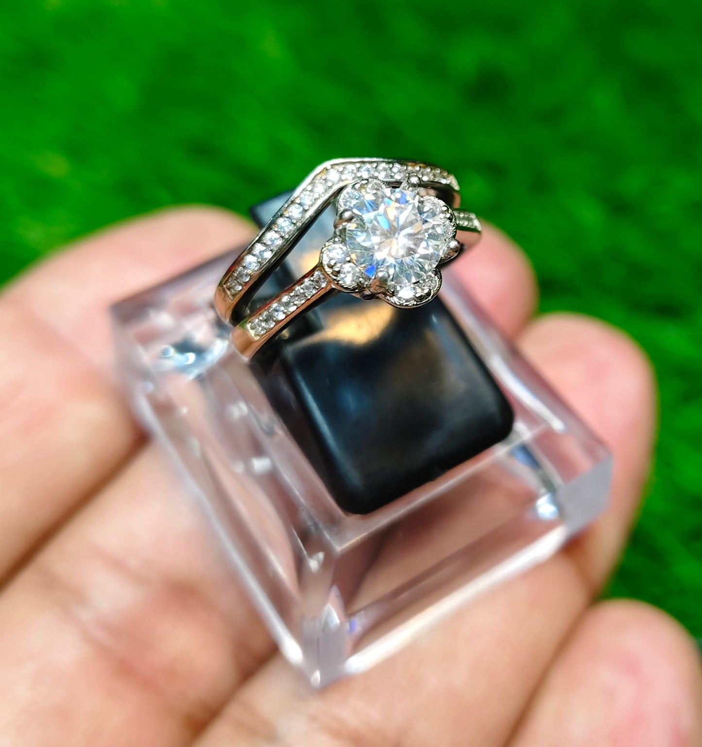 Moissanite Diamond Ring