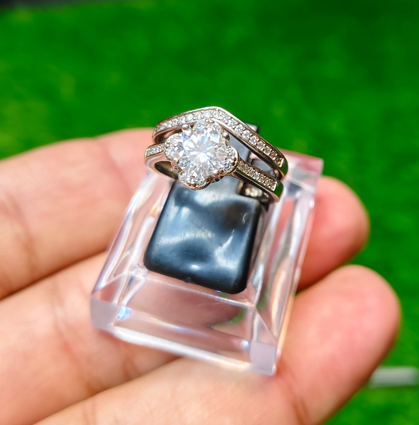 Moissanite Diamond Ring