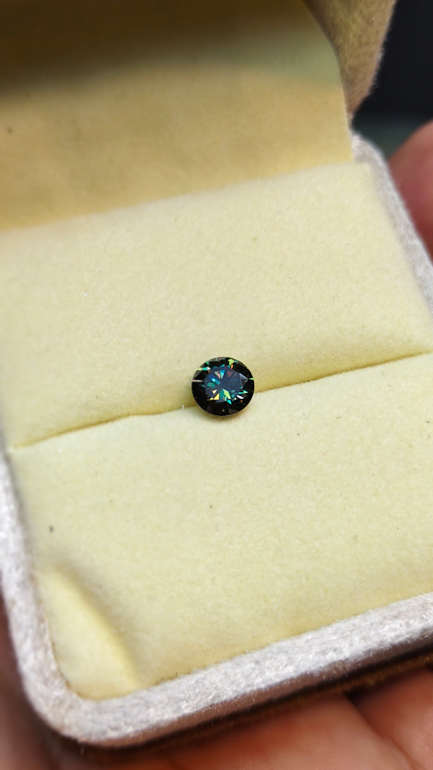 Green Moissanite
