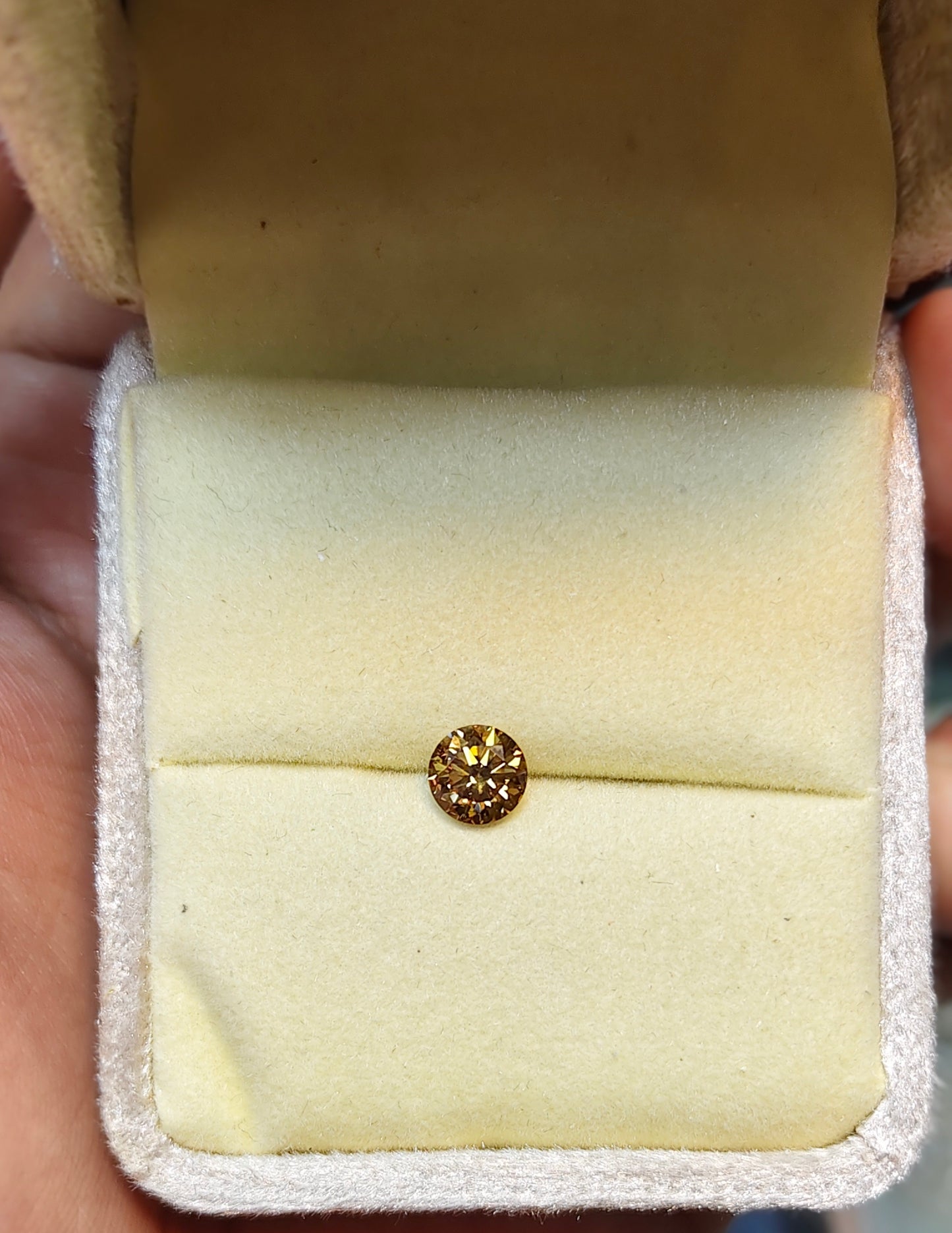 Golden Color Moissanite