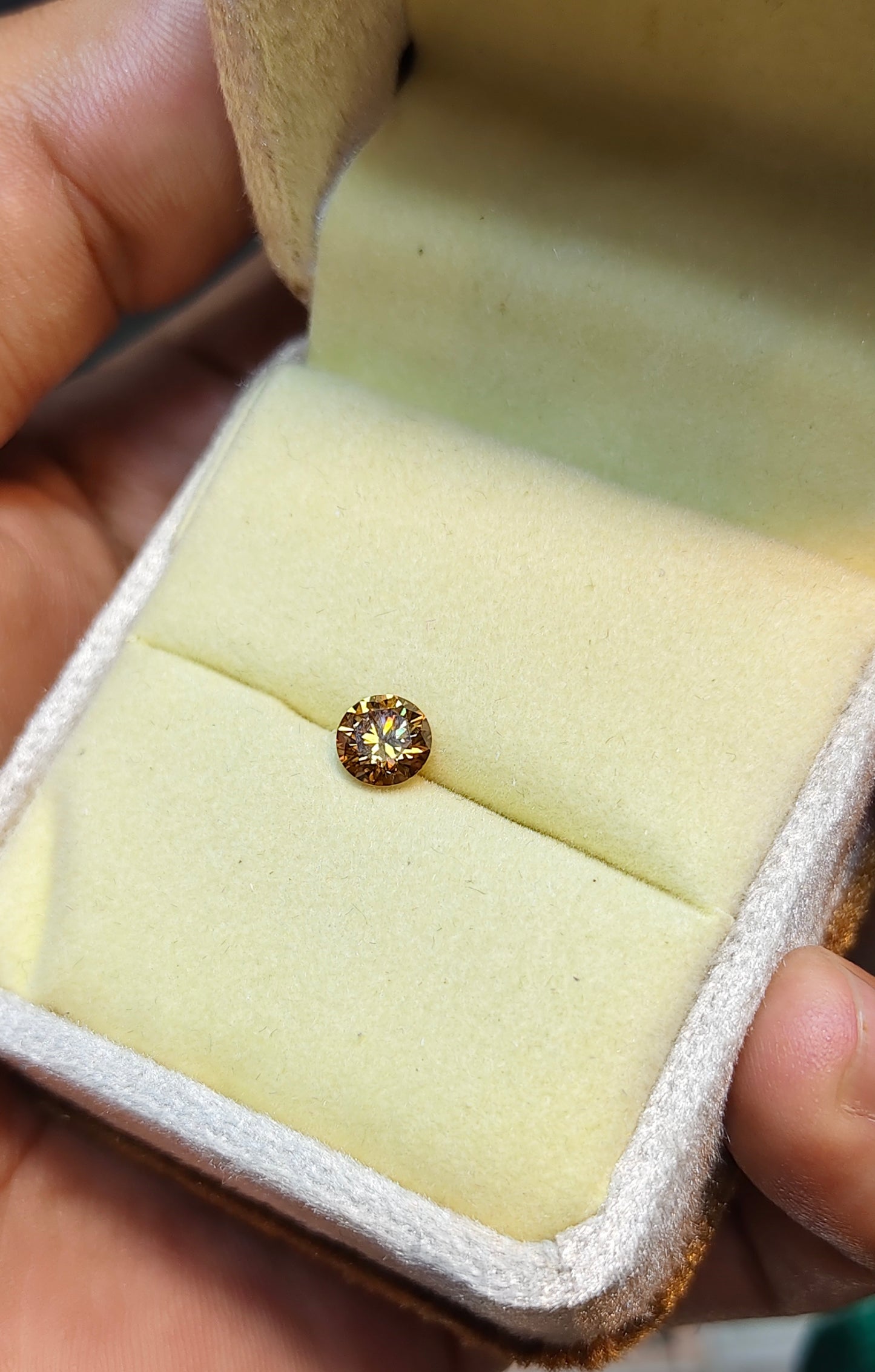Golden Color Moissanite