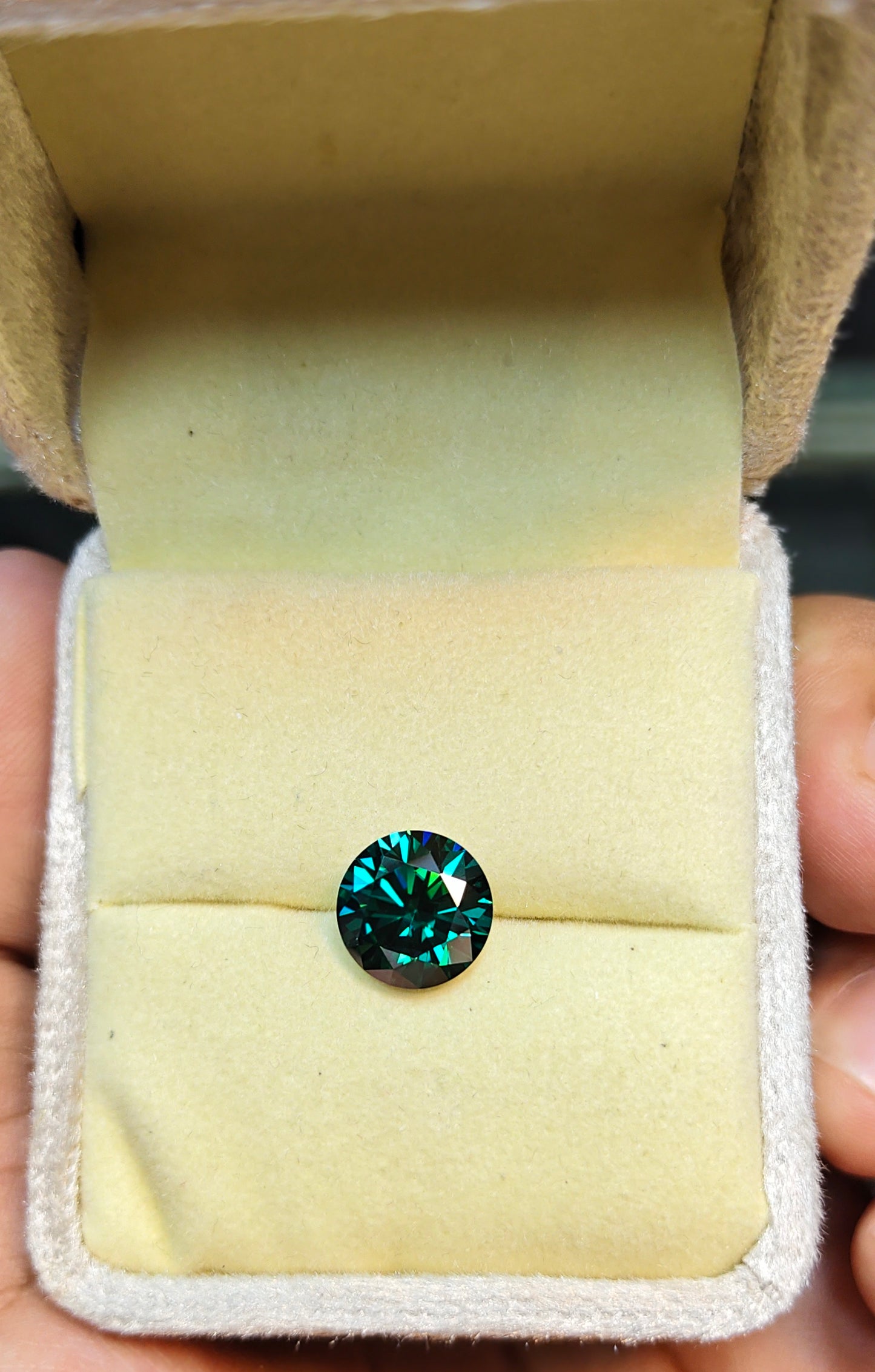 Dark Green Color Moissanite