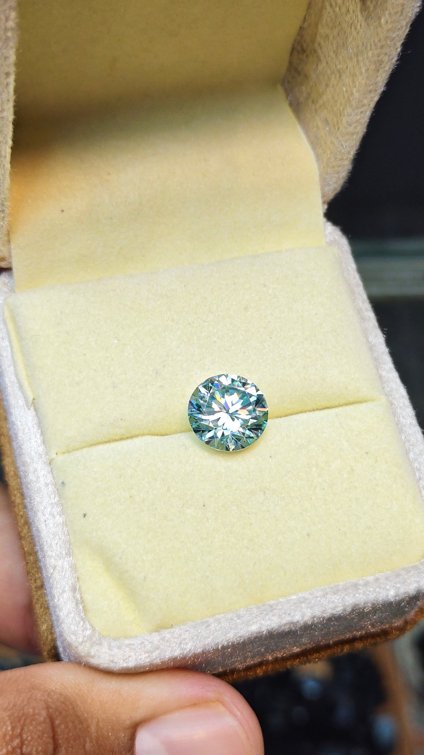 Dark Green Color Moissanite