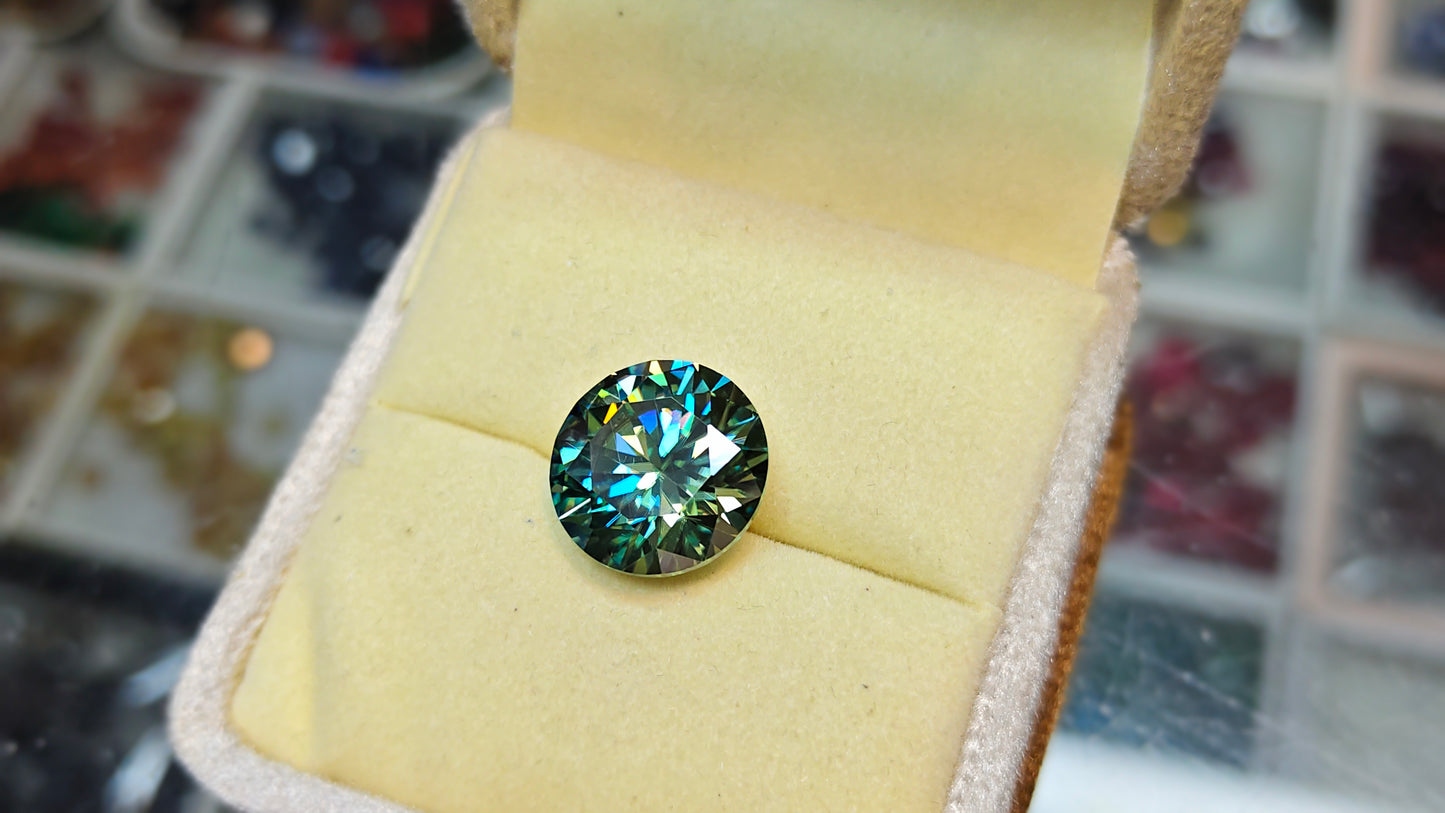Green Color Moissanite
