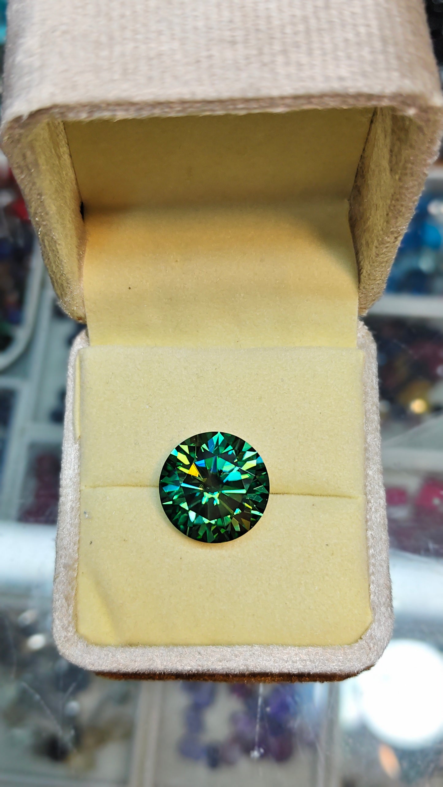 Green Moissanite