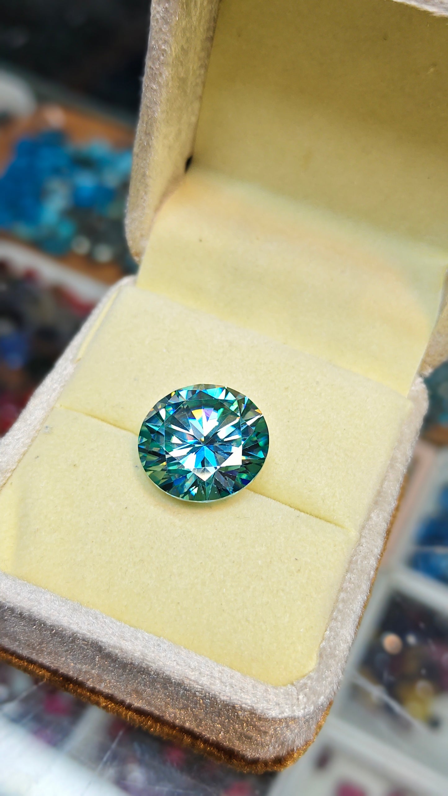 Aqua Color Moissanite