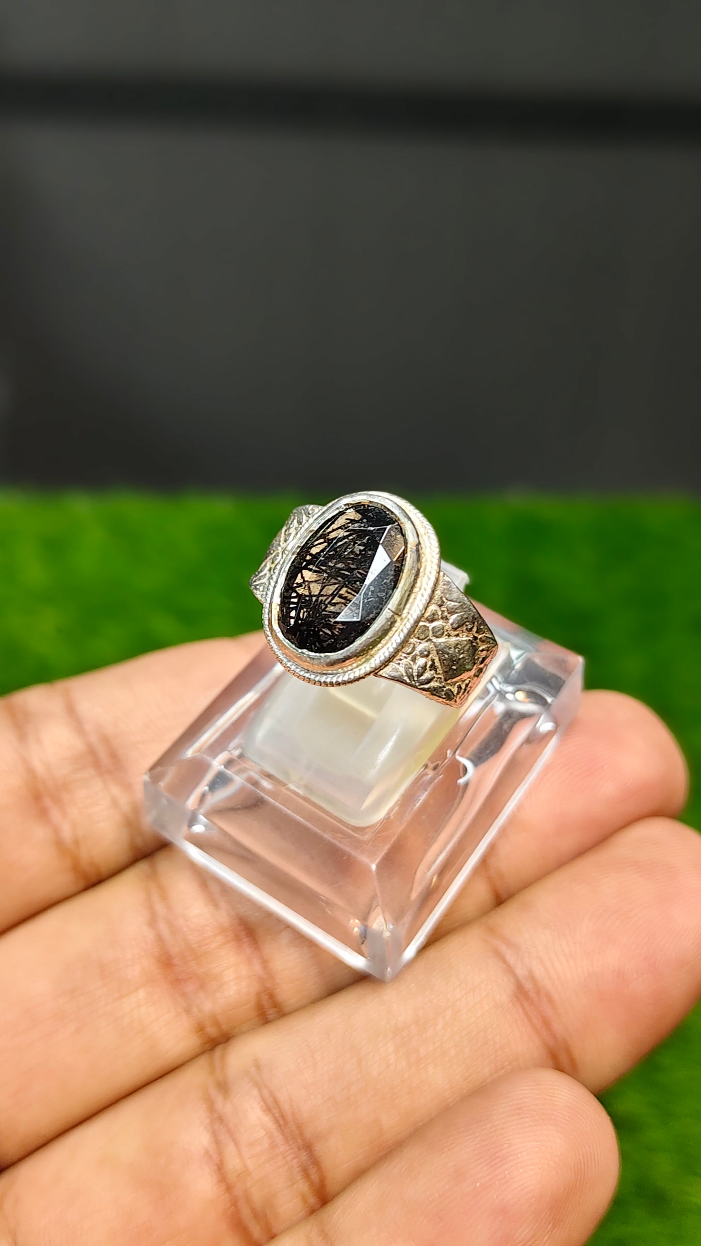 Moh e Najaf Ring