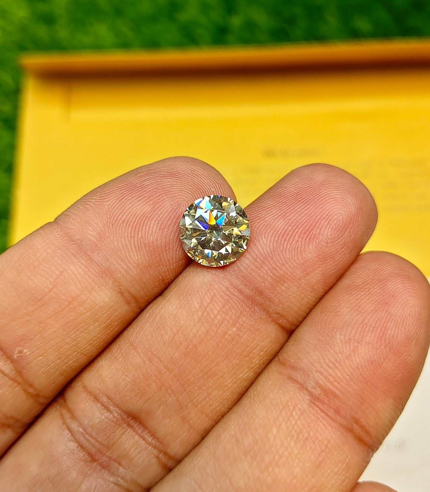 Light Champion Moissanite With Gra Lab Certificate
