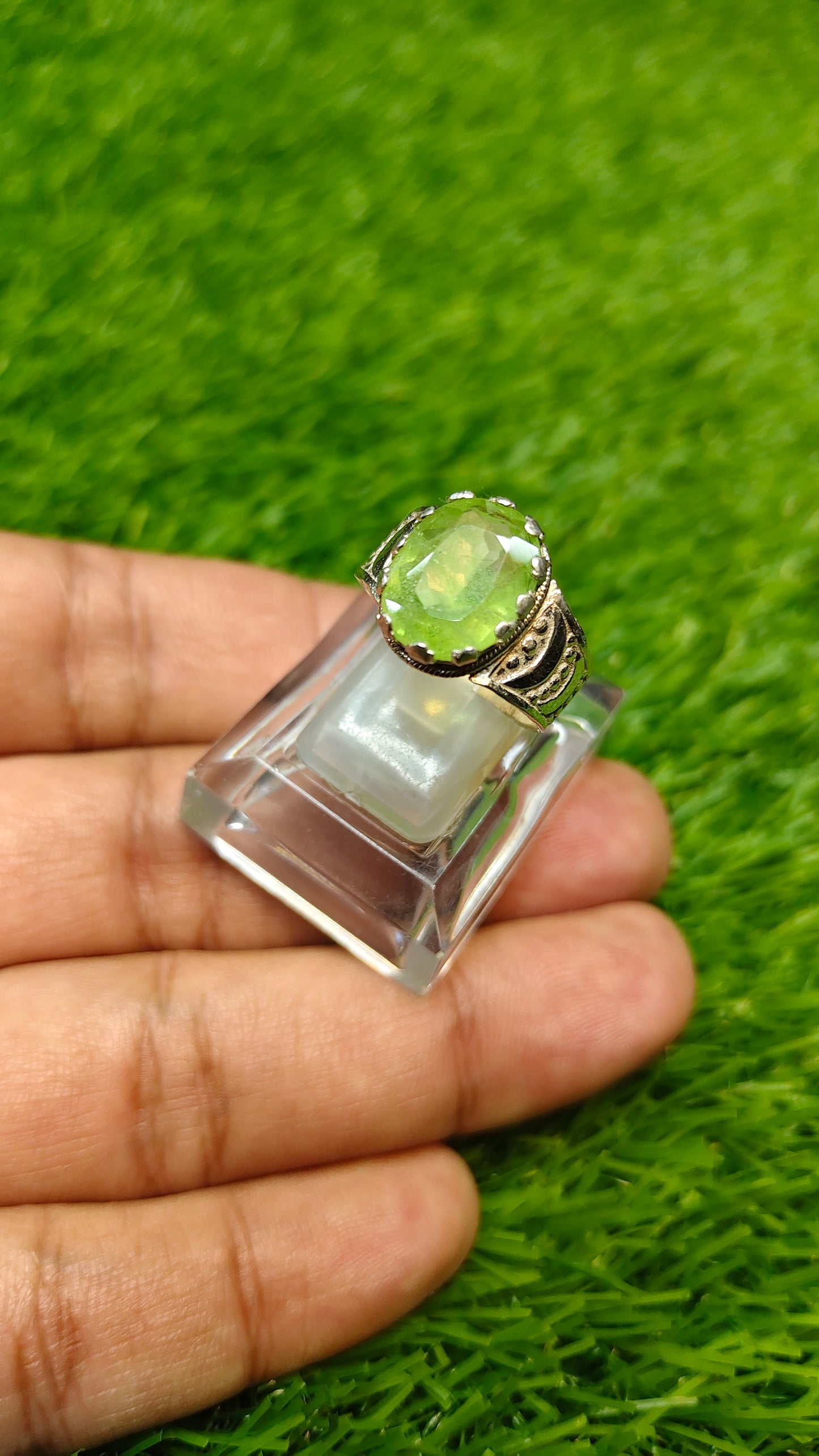 Premium Quality Peridot Ring
