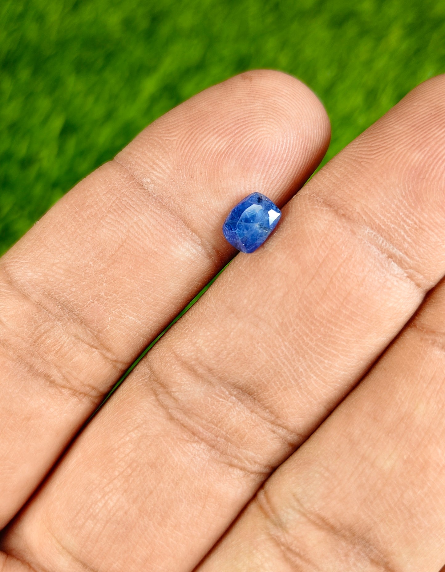 Ceylon Neelam With Lab Certificate