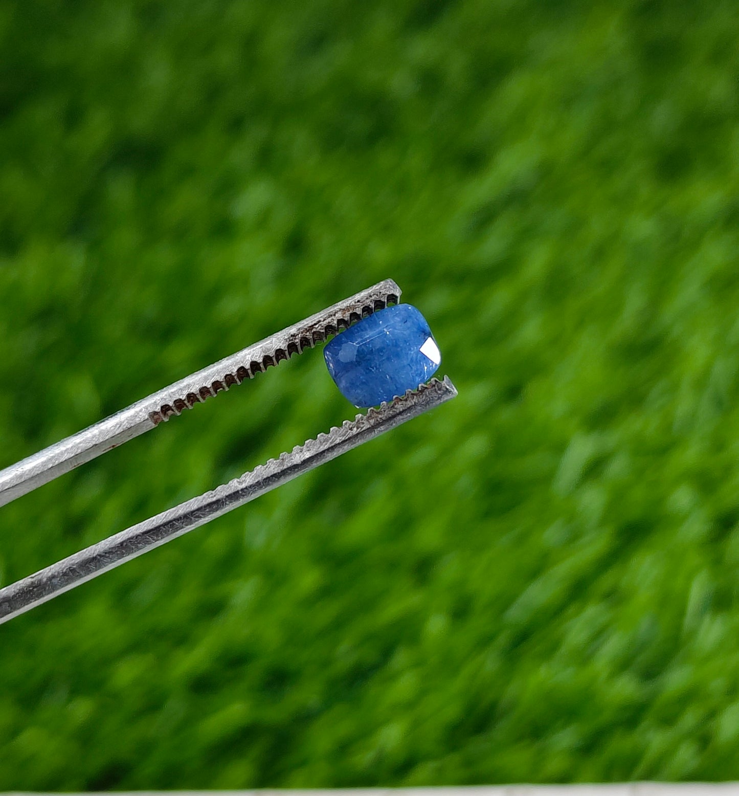 Ceylon Neelam With Lab Certificate