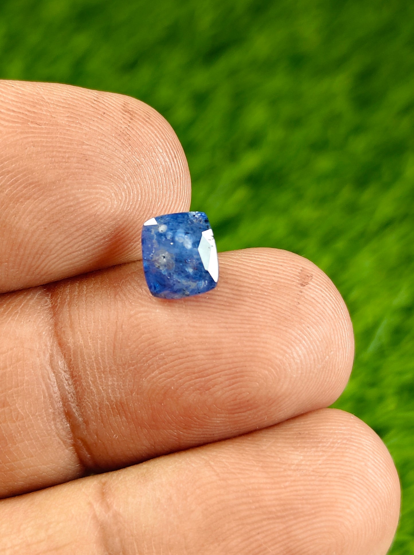 Ceylon Neelam With Lab Certificate