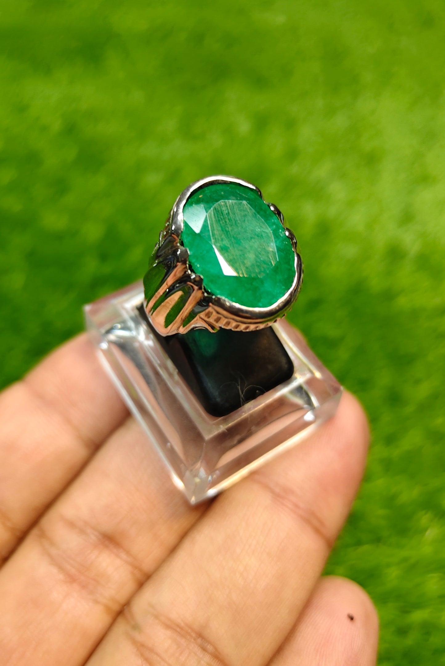 Zamurd Ring