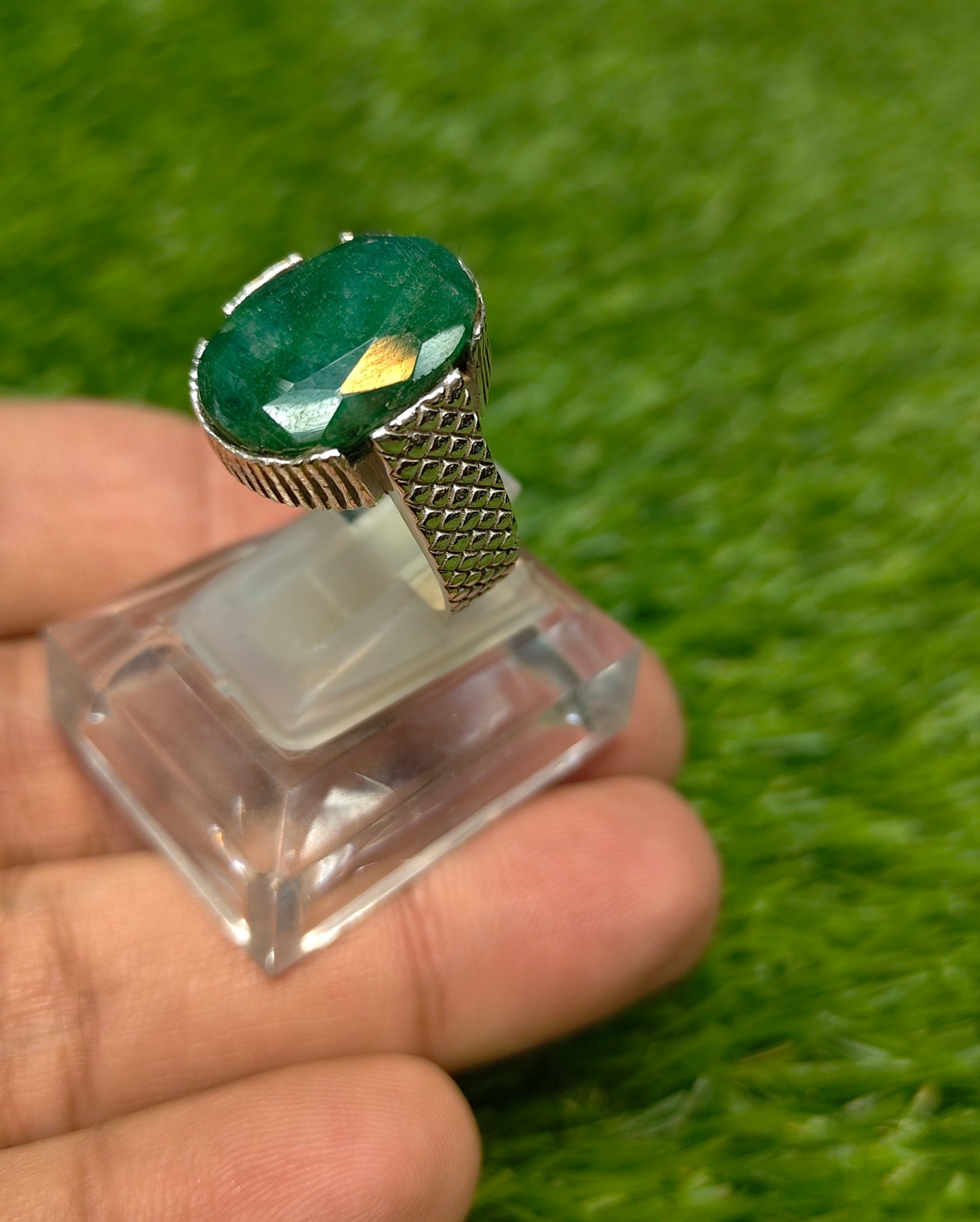 Premium Quality Zamurd Ring