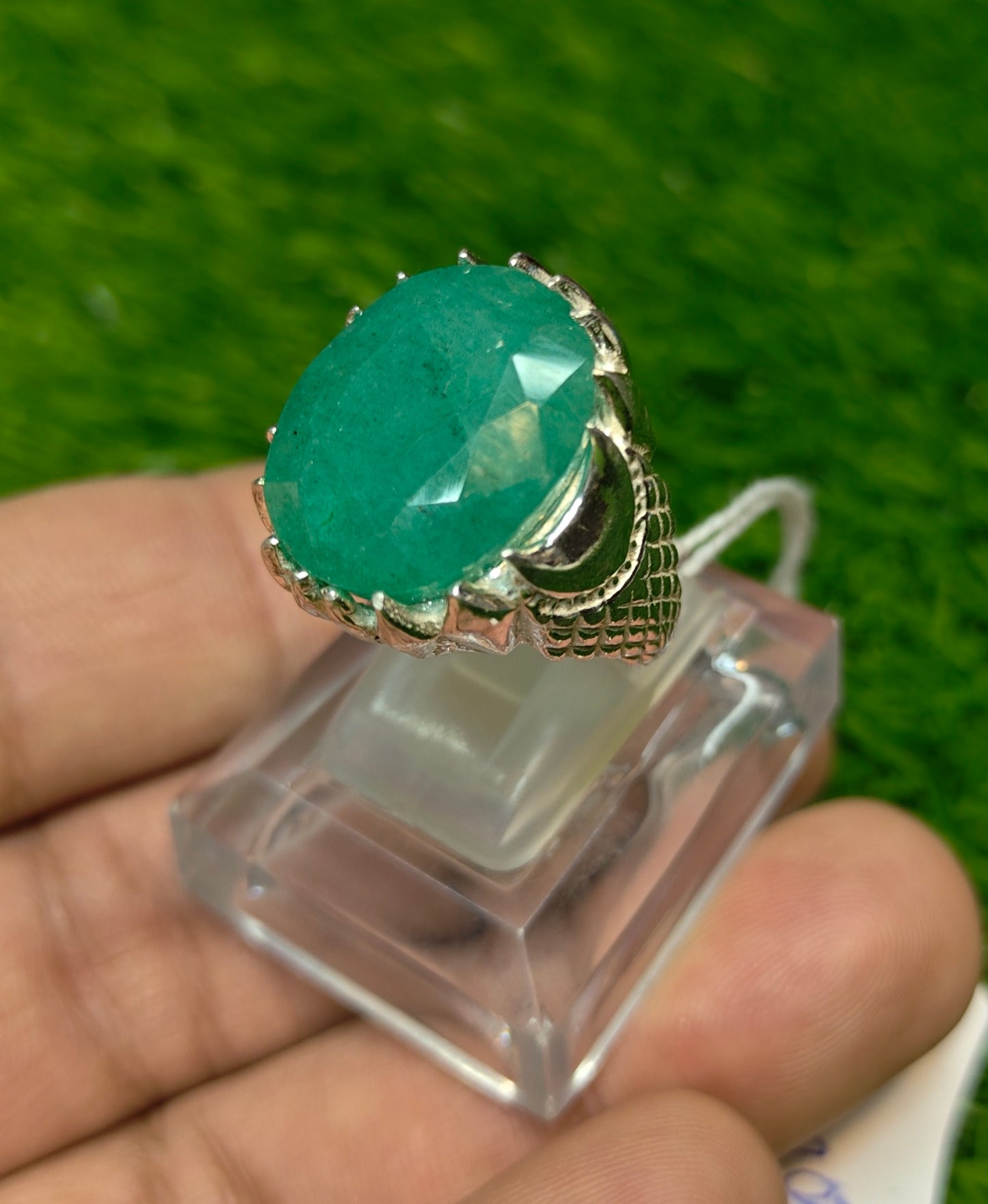 Premium Quality  Zamurd Ring