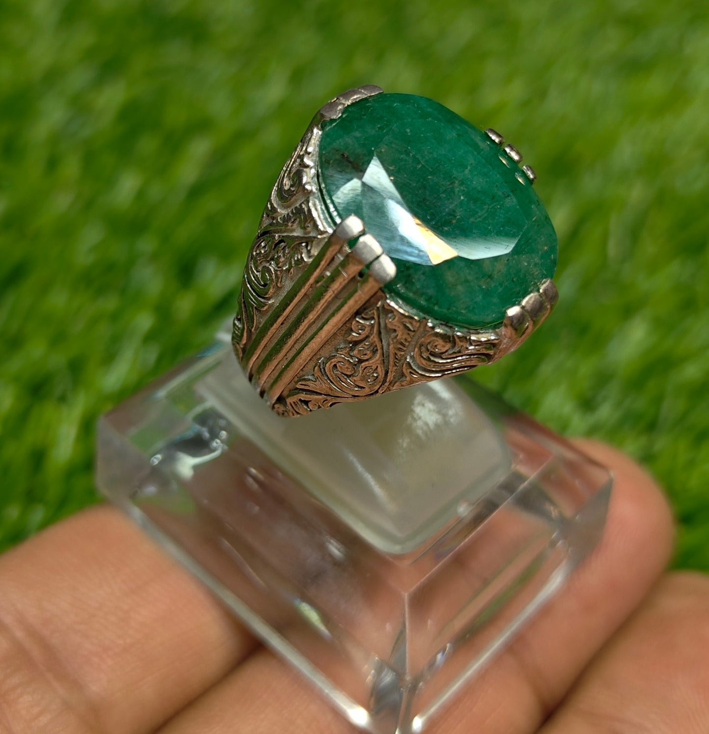 Premium Quality Zamurd Ring