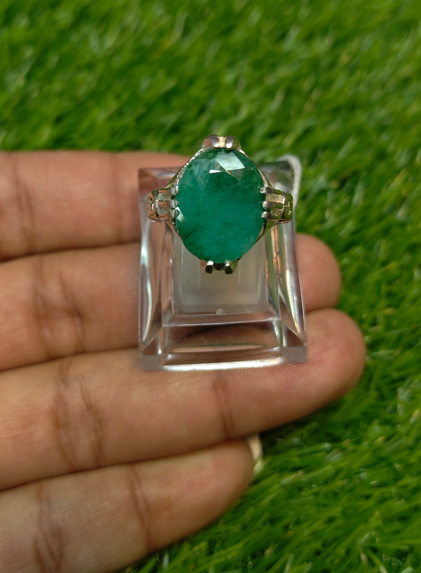 Premium Quality Zamurd Ring