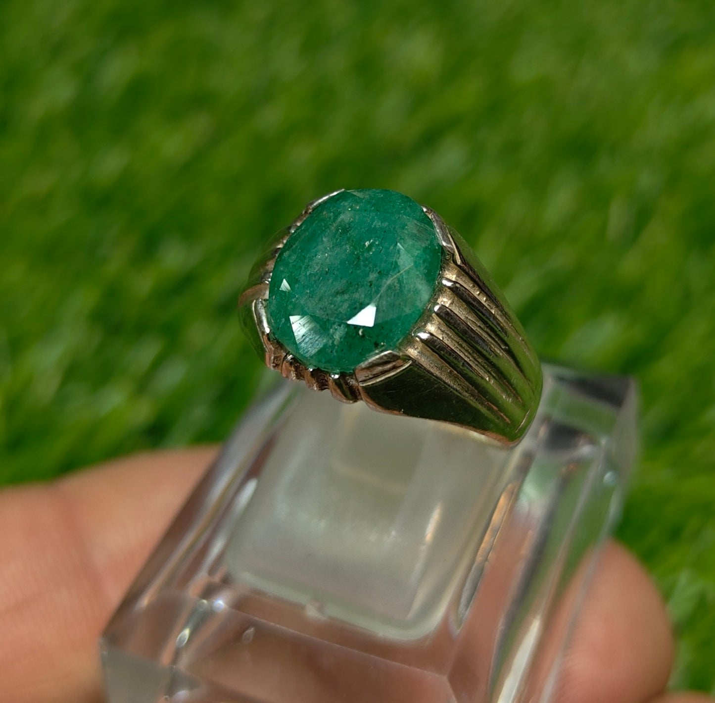 Premium Quality Zambia Zamurd Ring