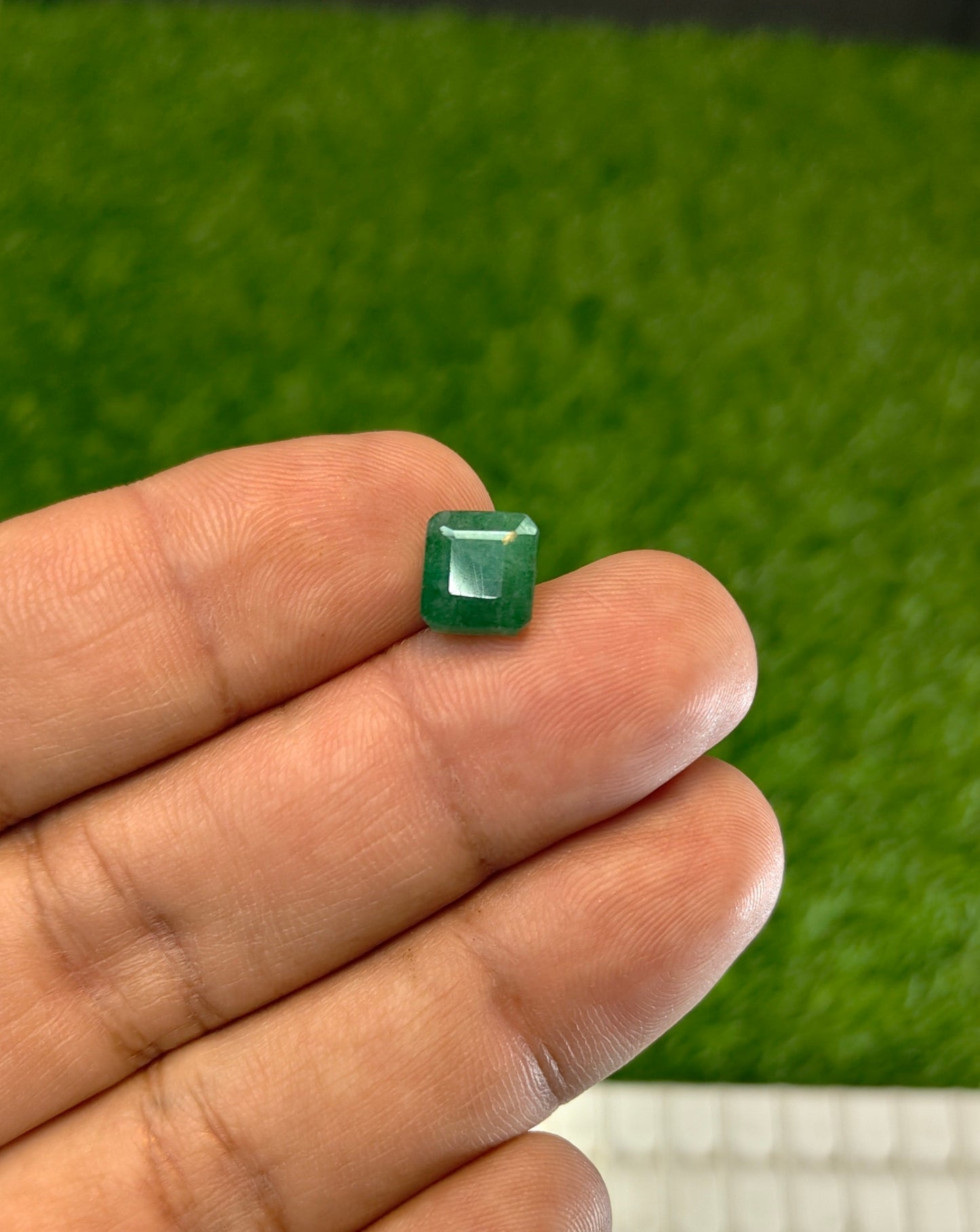 Premium Quality Zambian Zamurd With Lab Certifice