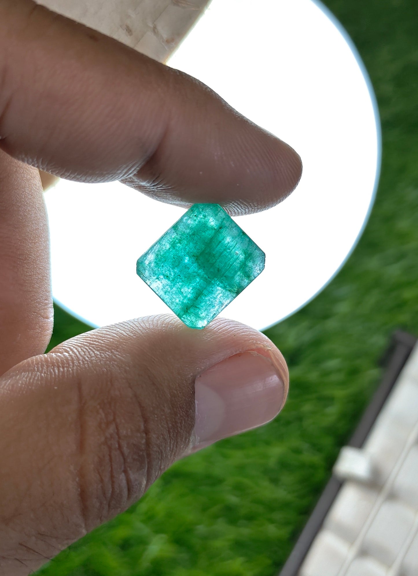 Premium Quality Zambian Zamurd With Lab Certifice